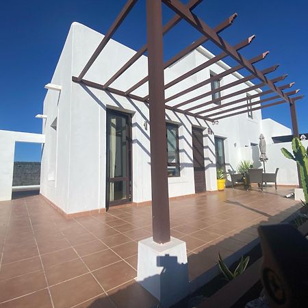 Casa Amarillo Del Sol Villa Playa Blanca  Buitenkant foto